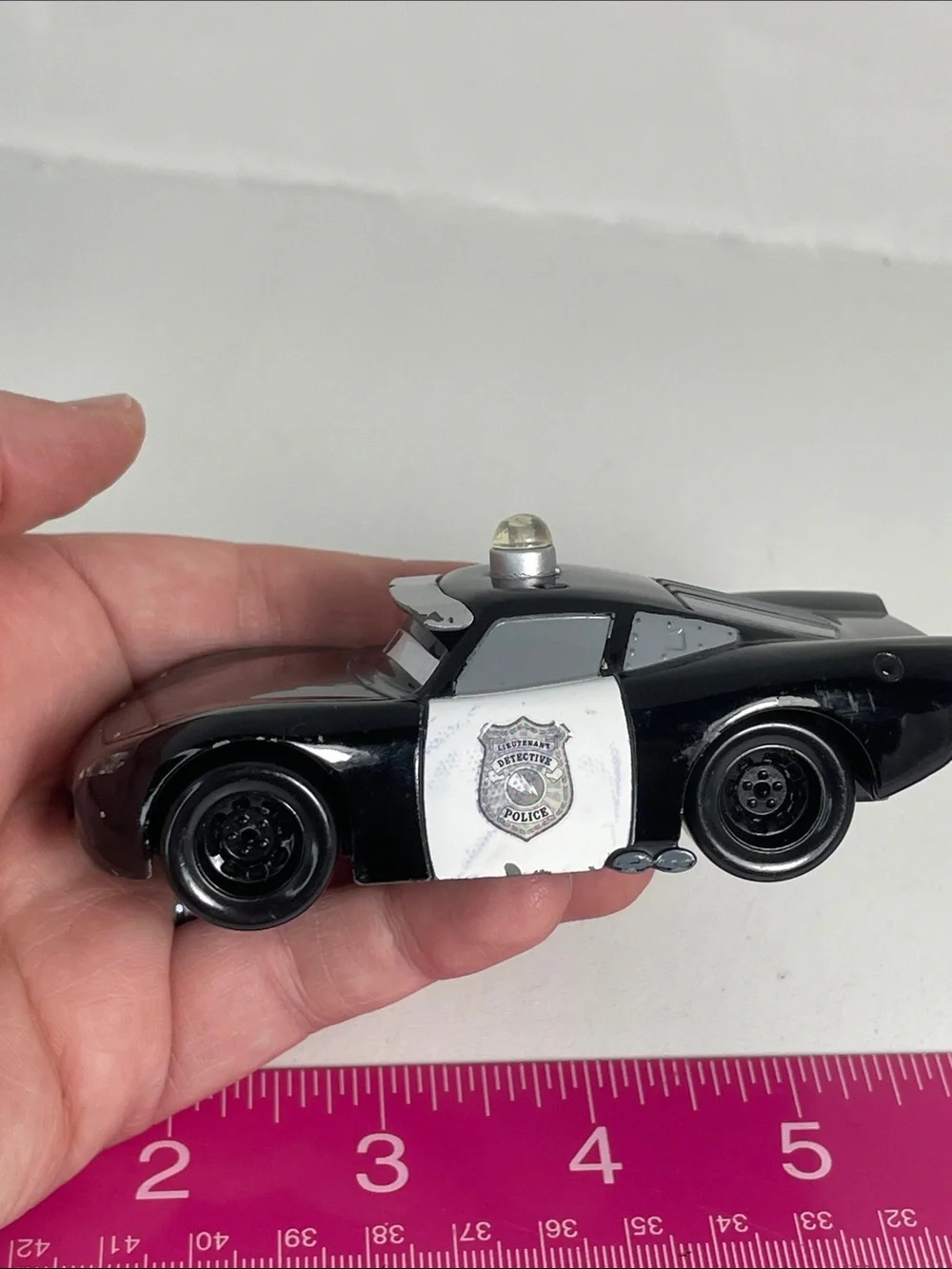 Disney Pixar Cars 2 Police Car Detective Lightning McQueen Diecast *AS IS